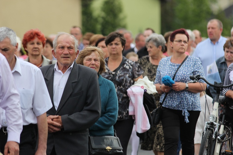 Powitanie ikony MB Częstochowskiej w Bełchowie