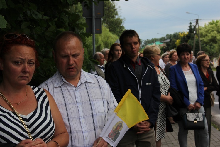 Powitanie ikony MB Częstochowskiej w Bełchowie