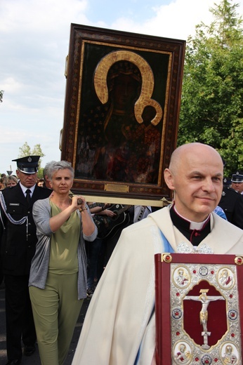 Powitanie ikony MB Częstochowskiej w Bełchowie