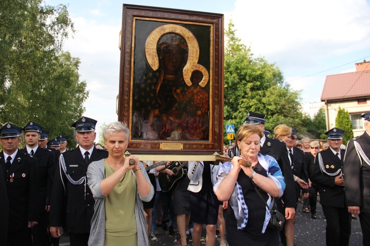 Powitanie ikony MB Częstochowskiej w Bełchowie