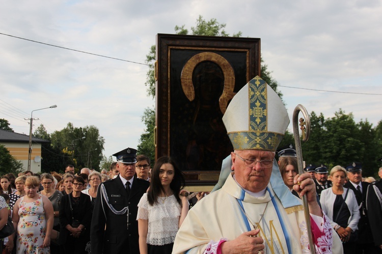 Powitanie ikony MB Częstochowskiej w Bełchowie