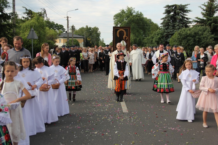 Powitanie ikony MB Częstochowskiej w Bełchowie