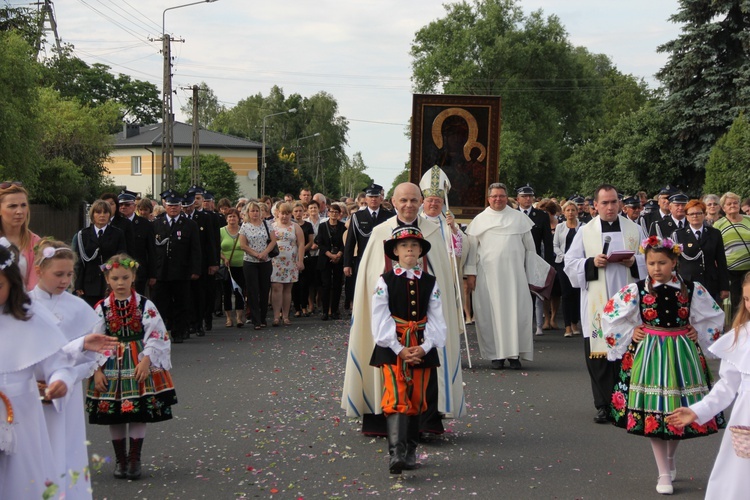 Powitanie ikony MB Częstochowskiej w Bełchowie