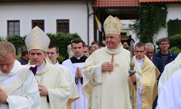 Cztery wieki Pustelni Złotego Lasu