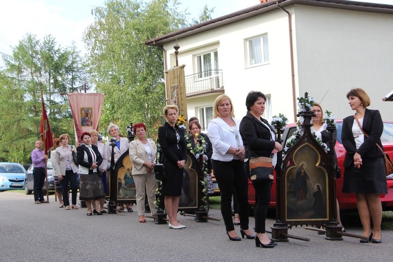 Powitanie ikony MB Częstochowskiej w Nieborowie