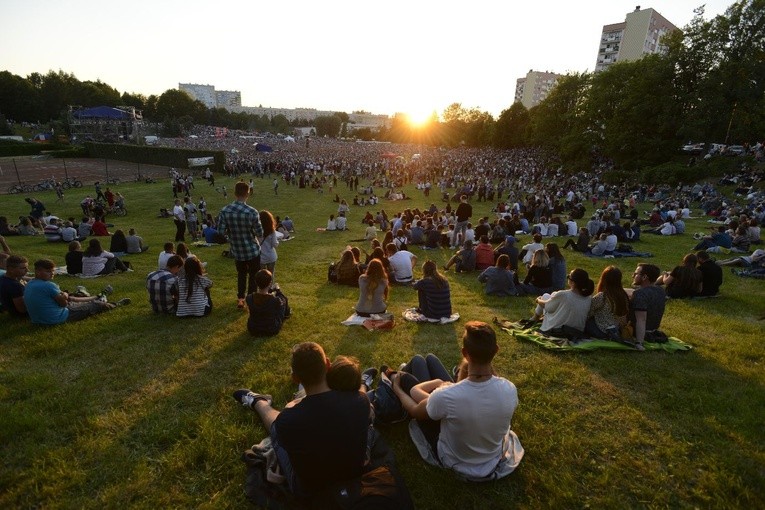 Jednego Serca, Jednego Ducha