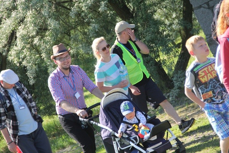 Piesza Pielgrzymka Powołaniowa do Rokitna