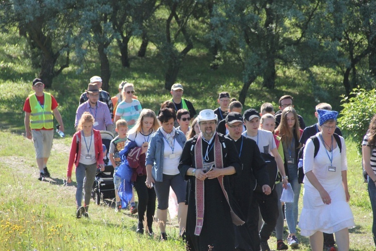 Piesza Pielgrzymka Powołaniowa do Rokitna