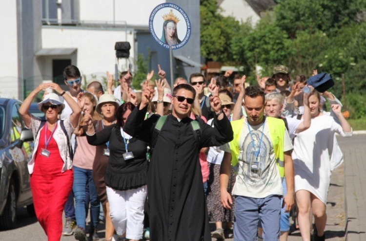 Piesza Pielgrzymka Powołaniowa do Rokitna