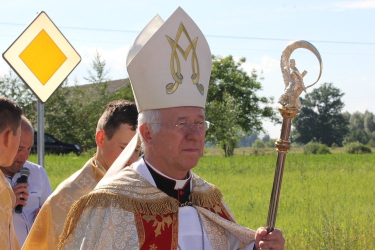 Powitanie ikony MB Częstochowskiej w Bednarach