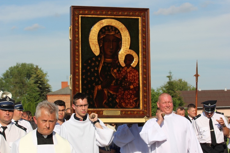 Powitanie ikony MB Częstochowskiej w Bednarach