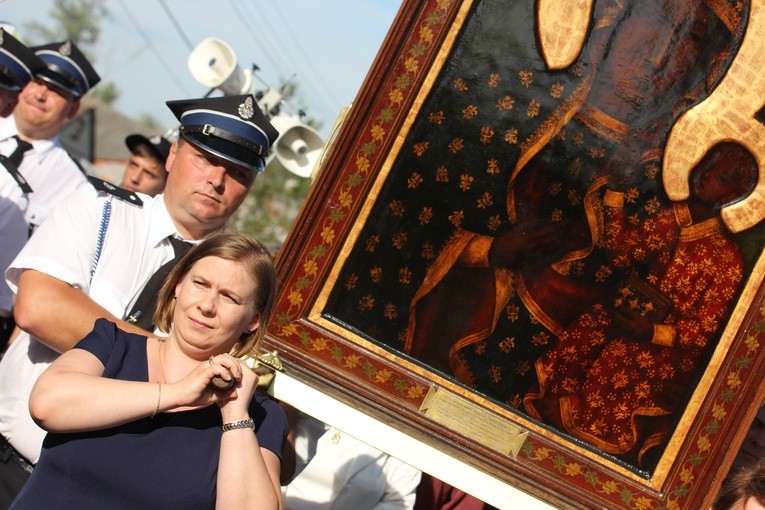 Powitanie ikony MB Częstochowskiej w Bednarach