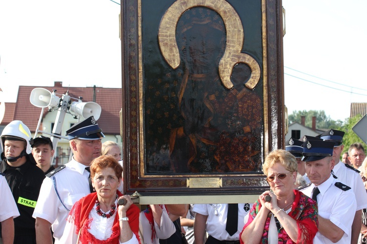 Powitanie ikony MB Częstochowskiej w Bednarach