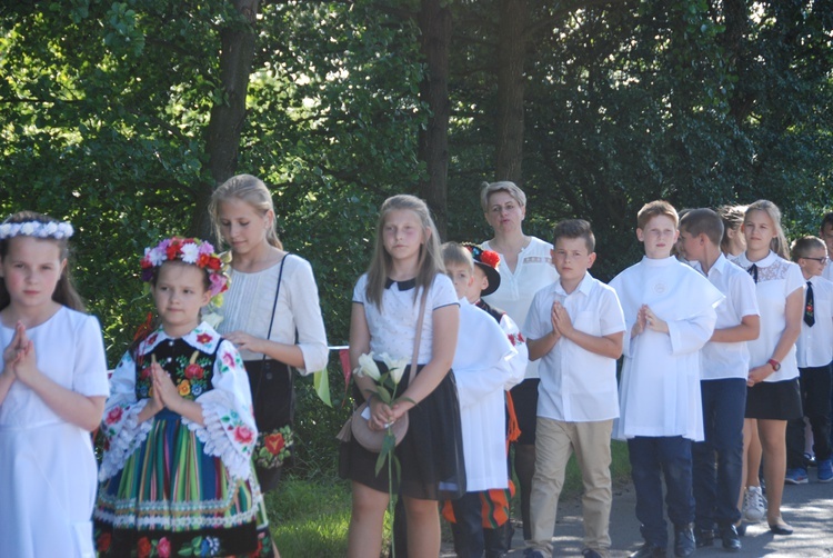 Powitanie ikony MB Częstochowskiej w Bednarach