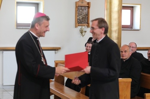 Proboszczowie i wikariusze odebrali nowe dekrety - 2017