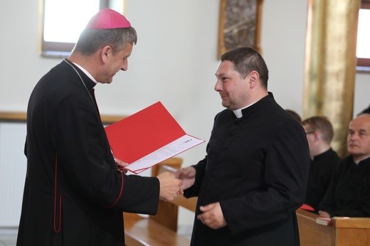 Proboszczowie i wikariusze odebrali nowe dekrety - 2017