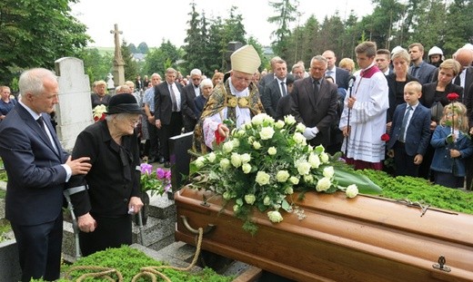 Pogrzeb dr. Magi w Bestwinie