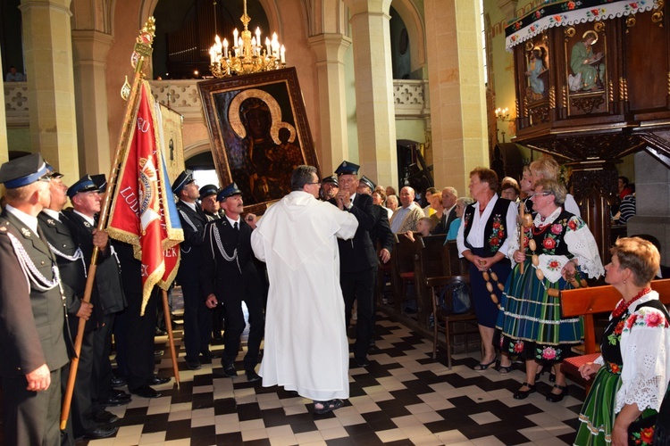 Powitanie ikony MB Częstochowskiej w Kompinie