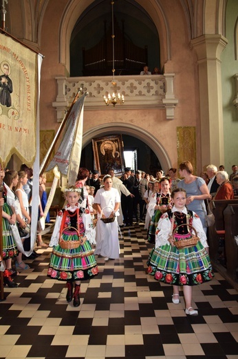 Powitanie ikony MB Częstochowskiej w Kompinie