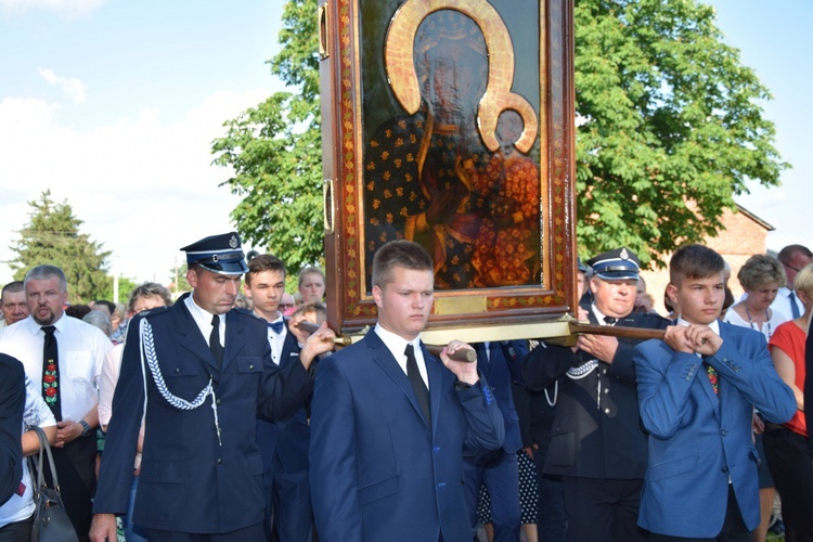 Powitanie ikony MB Częstochowskiej w Kompinie