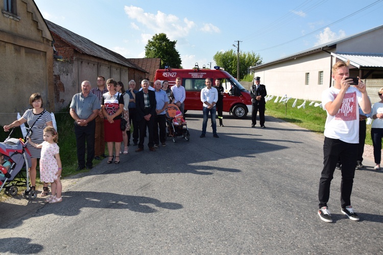 Powitanie ikony MB Częstochowskiej w Kompinie