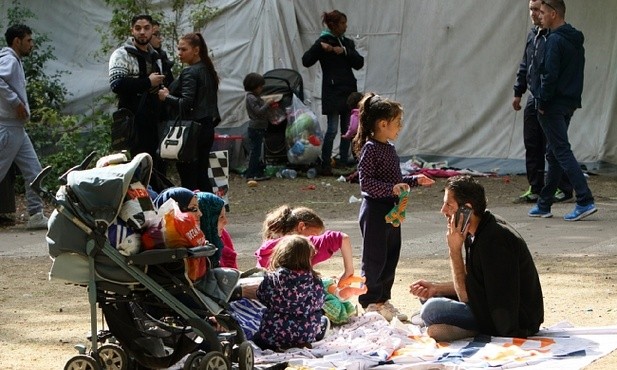 Raport UNHCR: co minutę 20 nowych wypędzonych