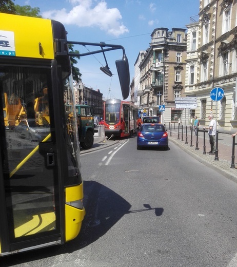 Tramwaj próbował skręcić w Jagiellońską