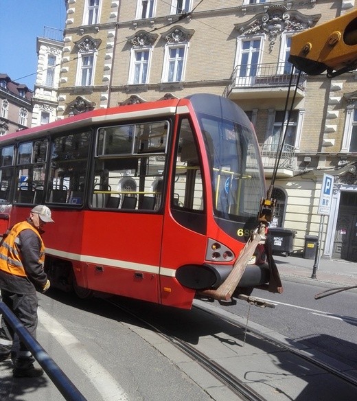 Tramwaj próbował skręcić w Jagiellońską