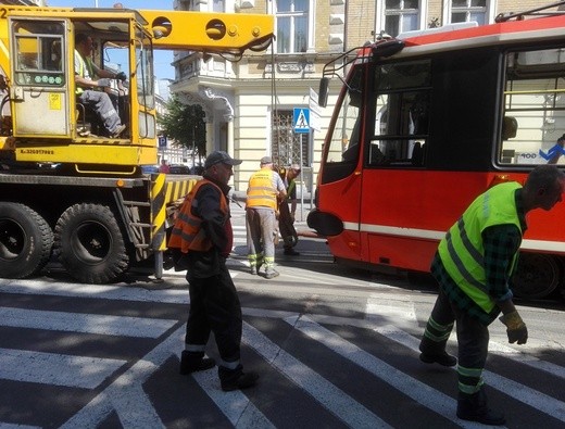 Tramwaj próbował skręcić w Jagiellońską