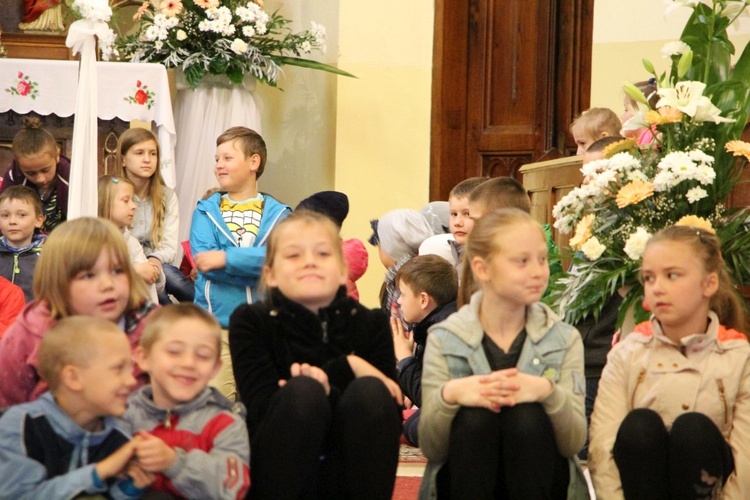 Czuwanie przed ikoną MB Częstochowskiej w Zdunach