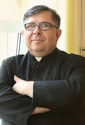 Ks. Janusz Czenczek jest penitencjarzem katedralnym i egzorcystą diecezji gliwickiej.