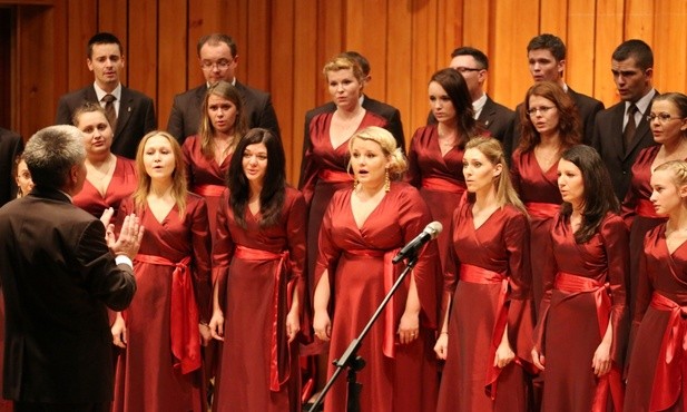 W koncercie inauguracyjnym w kościele ewangelickim wystąpi m.in. chór ATH pod dyr. Jana Borowskiego