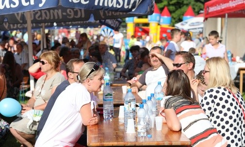 Na Pikniku Rodzinnym zebrały się tłumy parafian