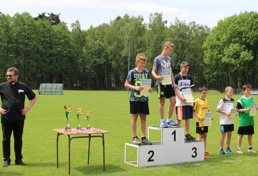 Lekkoatletyczna Spartakiada Służby Liturgicznej w Zabrzegu - 2017