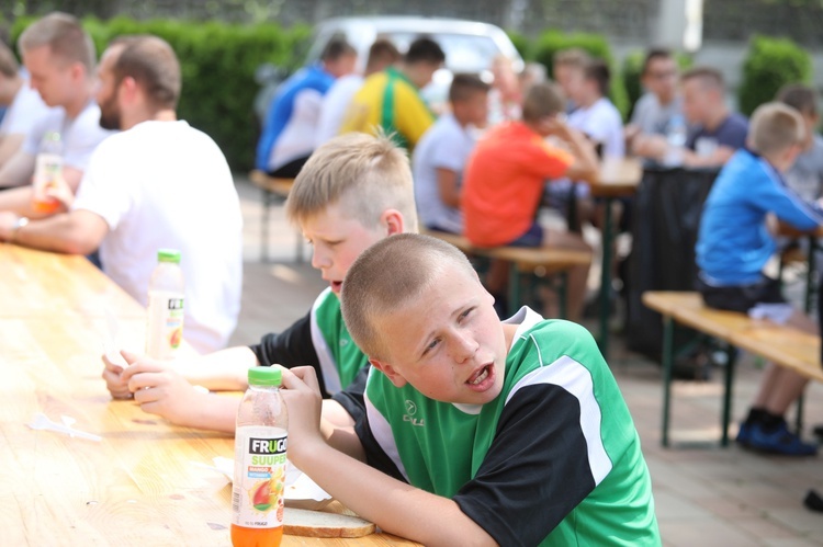 Lekkoatletyczna Spartakiada Służby Liturgicznej w Zabrzegu - 2017