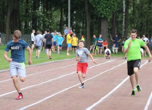 Lekkoatletyczna Spartakiada Służby Liturgicznej w Zabrzegu - 2017