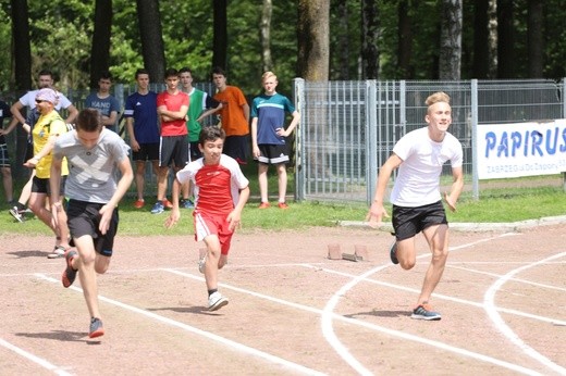 Lekkoatletyczna Spartakiada Służby Liturgicznej w Zabrzegu - 2017