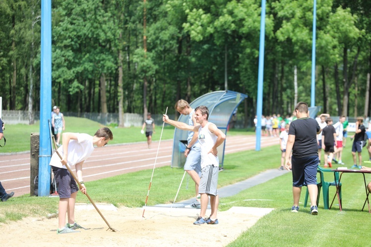 Lekkoatletyczna Spartakiada Służby Liturgicznej w Zabrzegu - 2017