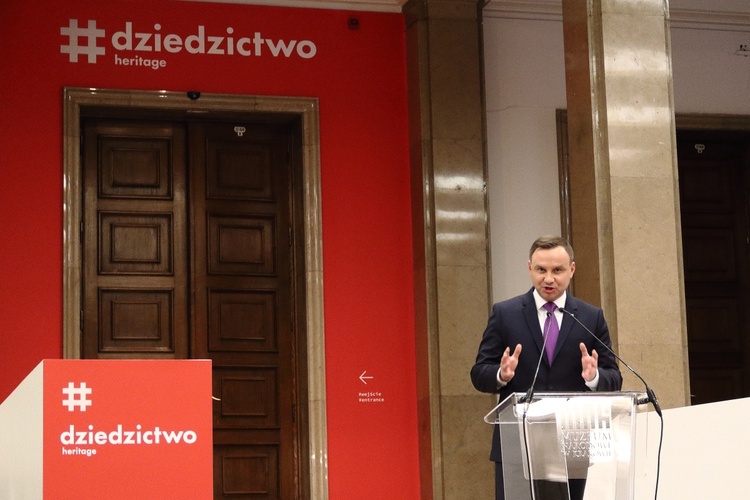 Andrzej Duda na wystawie "#dziedzictwo"