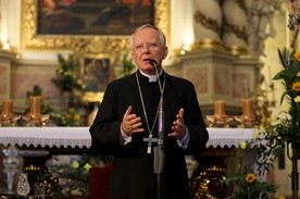 Abp Jędraszewski: Krzywdą innych próbuje się nami manipulować