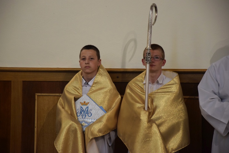 Powitanie ikony MB Częstochowskiej w parafii MB Nieustającej Pomocy w Łowiczu