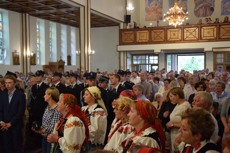 Powitanie ikony MB Częstochowskiej w parafii MB Nieustającej Pomocy w Łowiczu