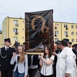 Powitanie ikony MB Częstochowskiej w parafii MB Nieustającej Pomocy w Łowiczu