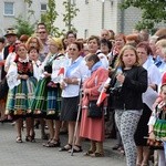 Powitanie ikony MB Częstochowskiej w parafii MB Nieustającej Pomocy w Łowiczu