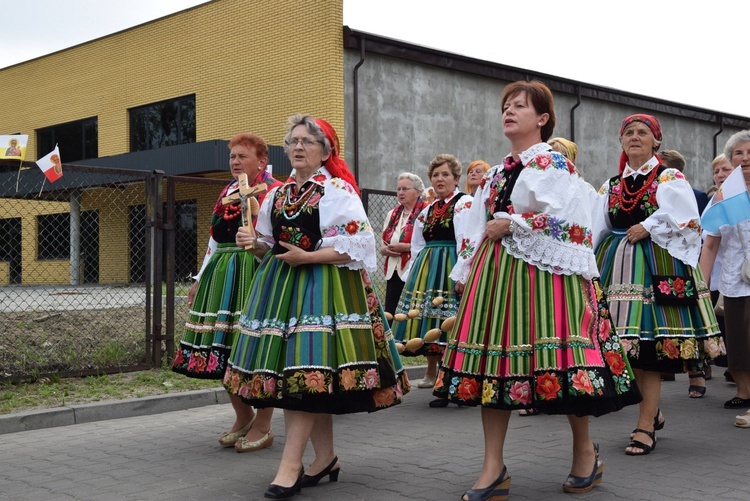 Powitanie ikony MB Częstochowskiej w parafii MB Nieustającej Pomocy w Łowiczu