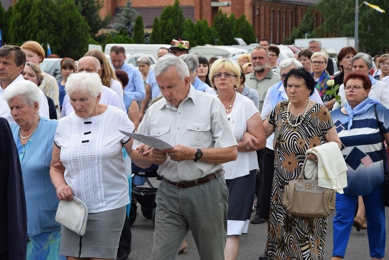 Powitanie ikony MB Częstochowskiej w parafii MB Nieustającej Pomocy w Łowiczu