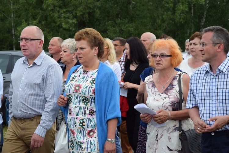 Powitanie ikony MB Częstochowskiej w parafii MB Nieustającej Pomocy w Łowiczu