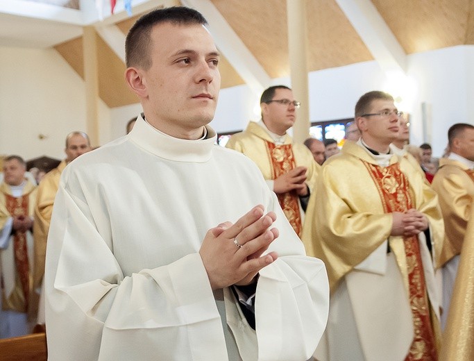 Święcenia diakonatu