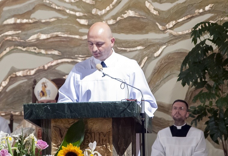 Święcenia diakonatu