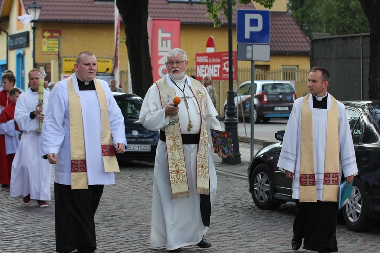 Powitanie ikony MB Częstochowskiej w katedrze łowickiej